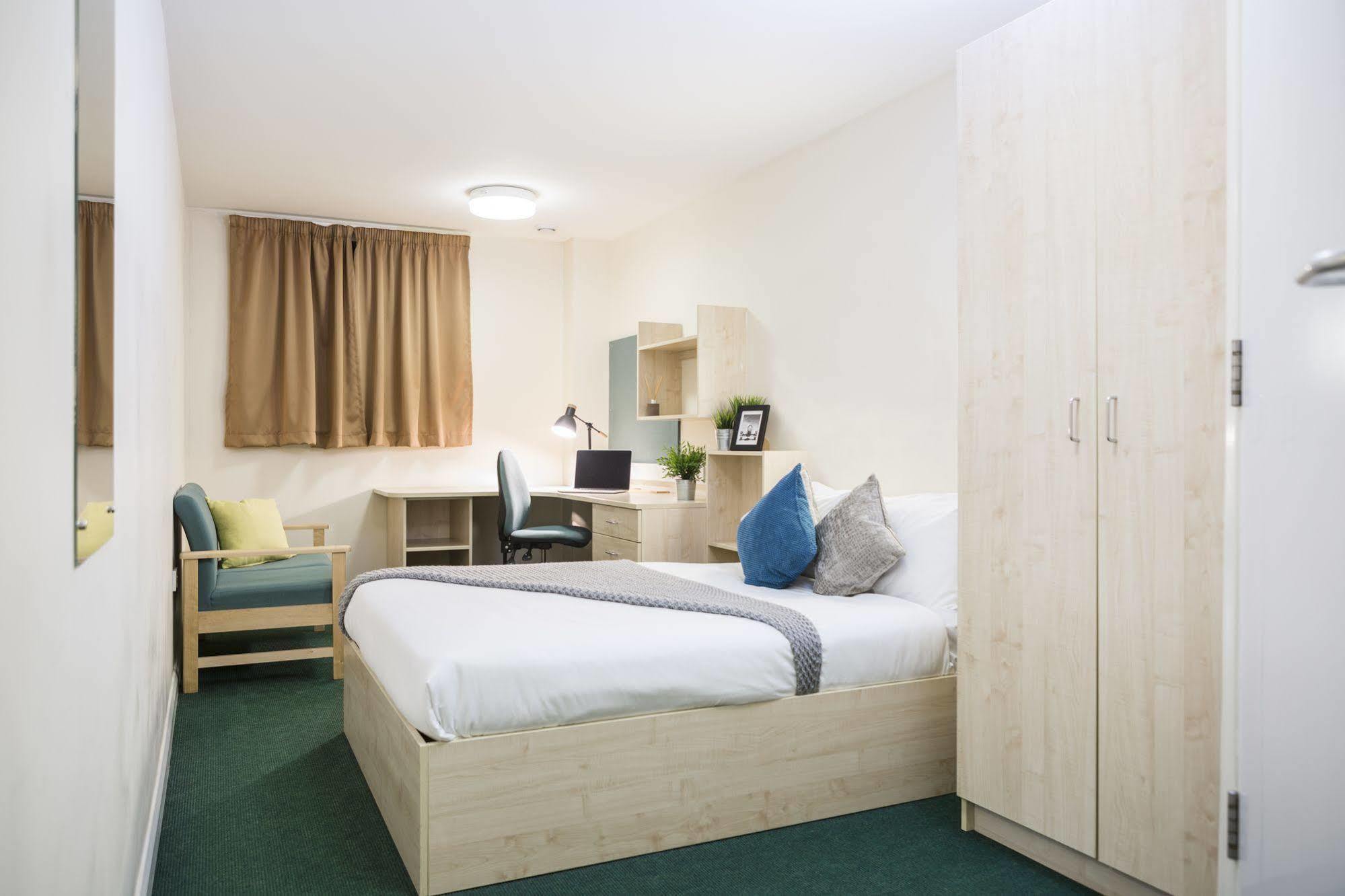 Newport Student Village Eksteriør billede